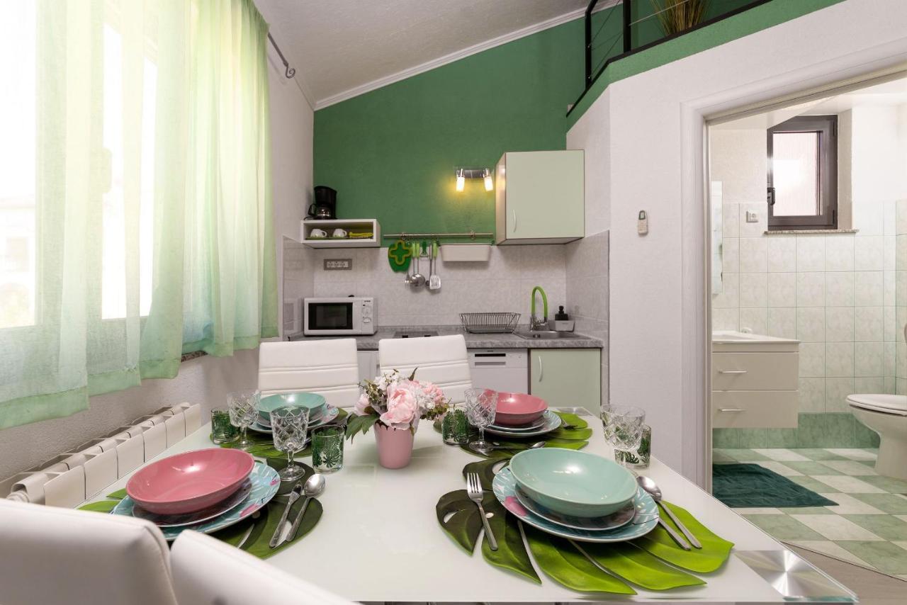 Apartments Miri Vrsar Exterior photo
